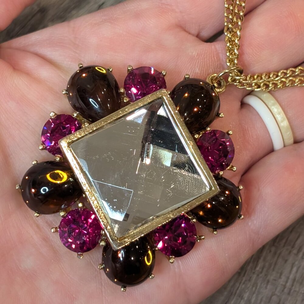 Rachel Leigh, Large Jeweled Pendant Gold Necklace, Retail $258, 17 inches